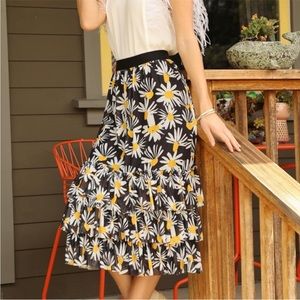 Anthropologie Eva Franco Daisy Midi Skirt Tiered Size Medium Black and Yellow